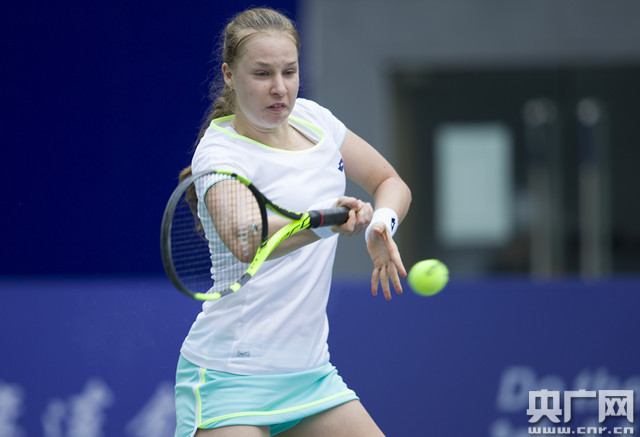 疑是焦点之 疑是焦点之