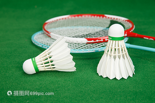 年轻中场球 年轻中场球