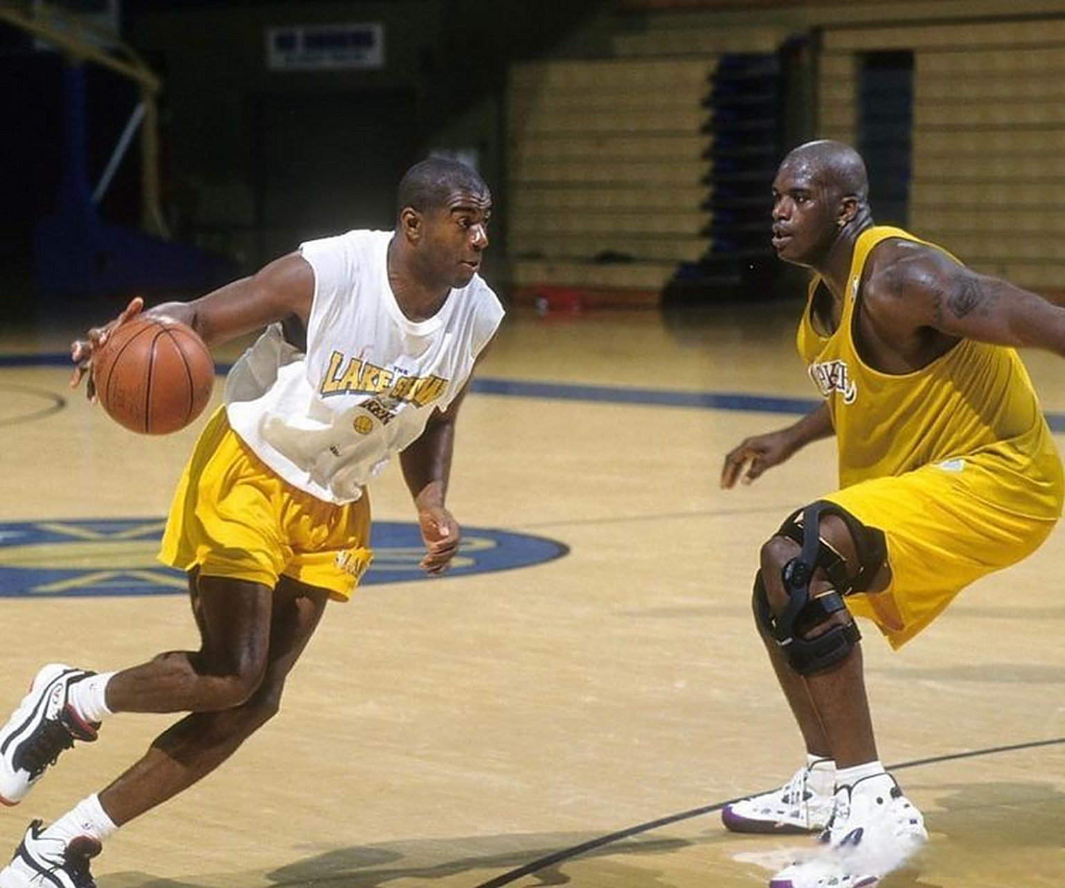 和社区之间 和社区之间